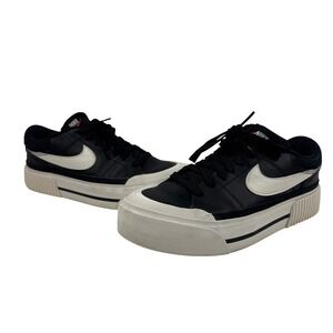 Nike Black and White Women's Sneakers